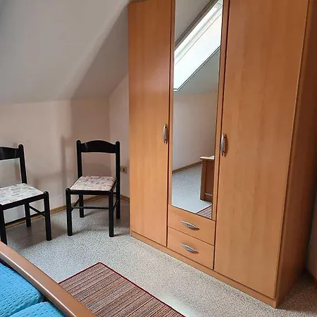 Meyerhof_ 55116 Lägenhet Filsum