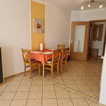 Meyerhof_ 55116 Apartamento Filsum